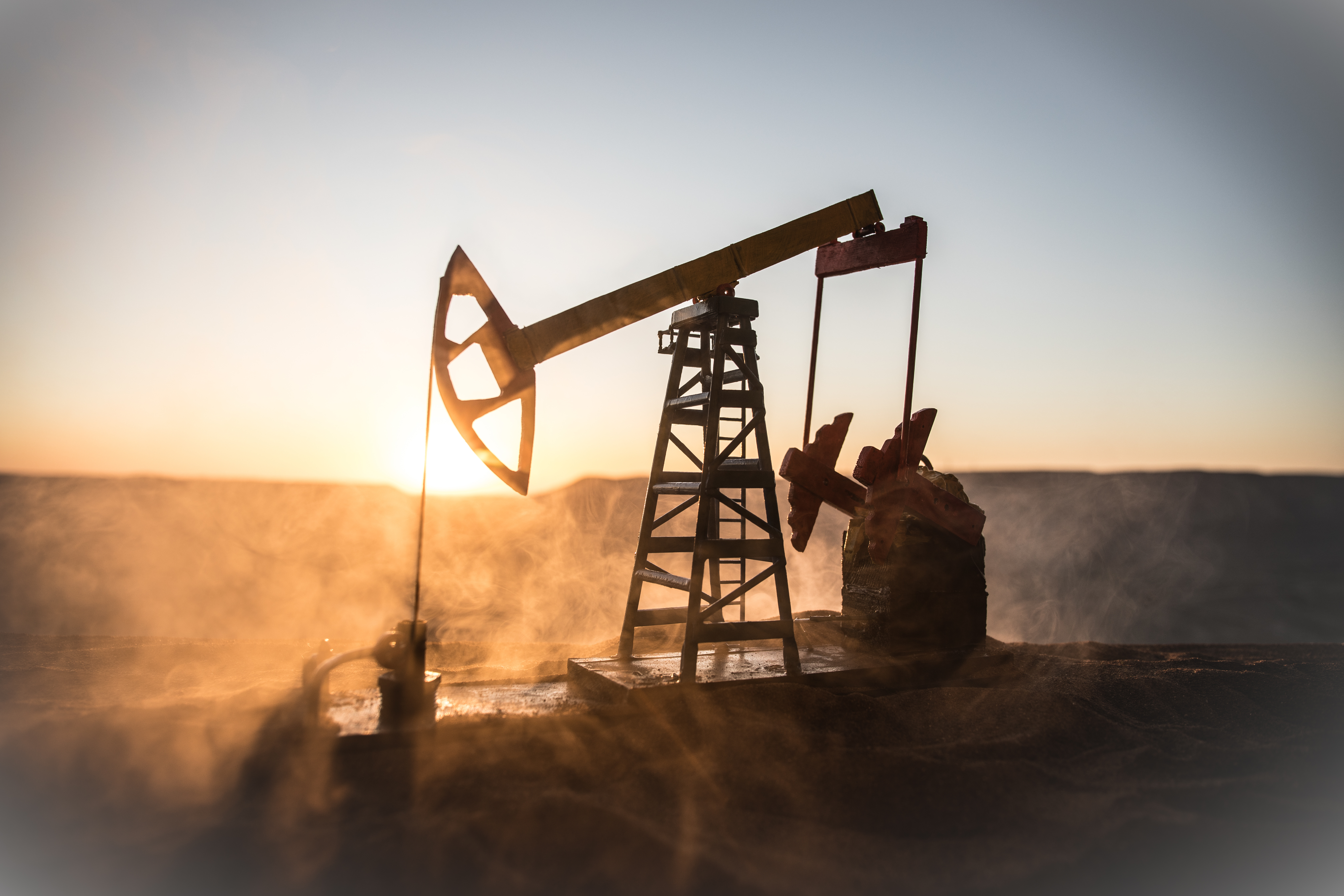 WTI crude oil hits 8-month high on Thursday